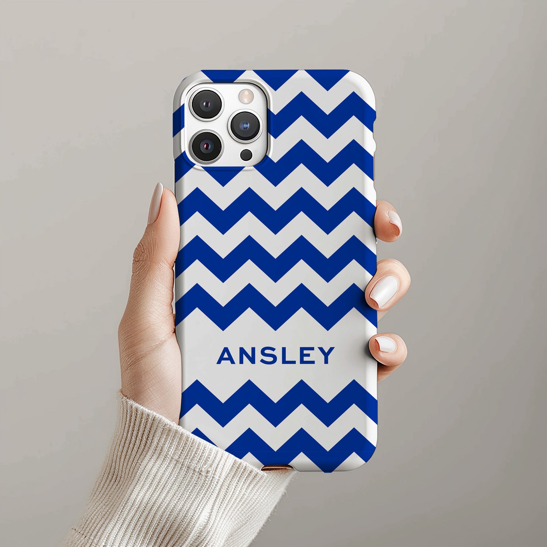 Personalizable blue and white zigzag phone case for Kentucky fans – a bold, fun design that adds a dynamic twist to your Wildcat pride with a personalized touch!