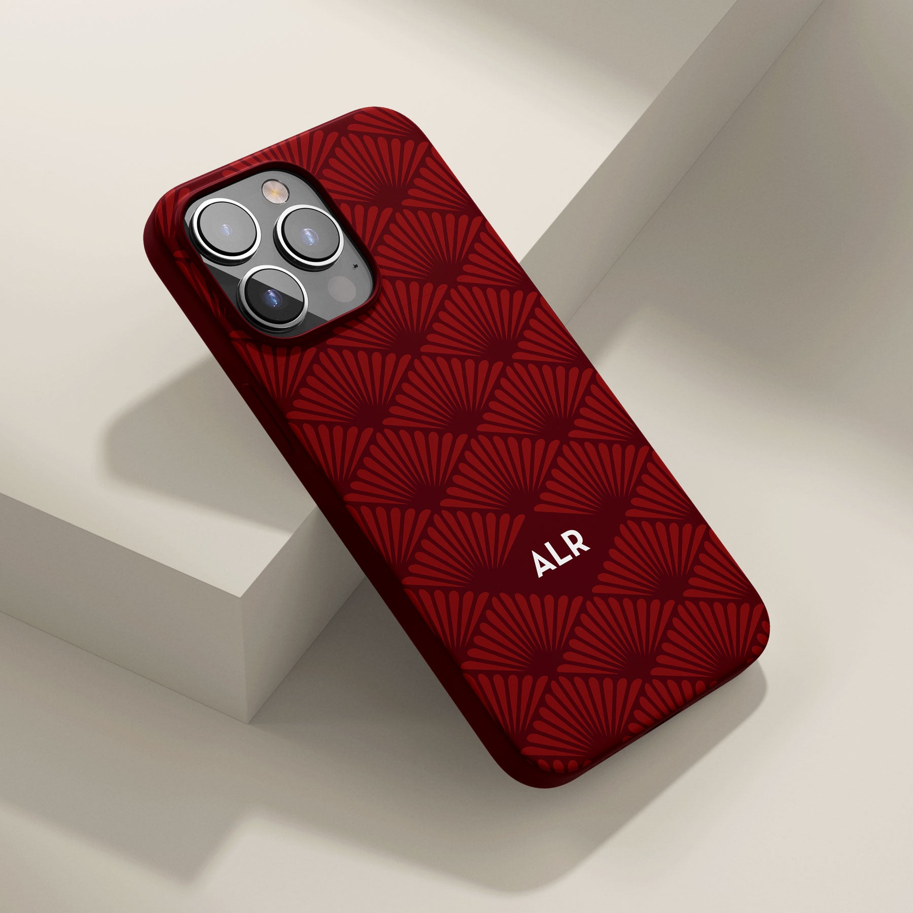 Personalizable maroon and white fan blade diamond grid phone case for Oklahoma fans – a sleek, luxurious design that lets you show your Crimson pride with a custom touch!