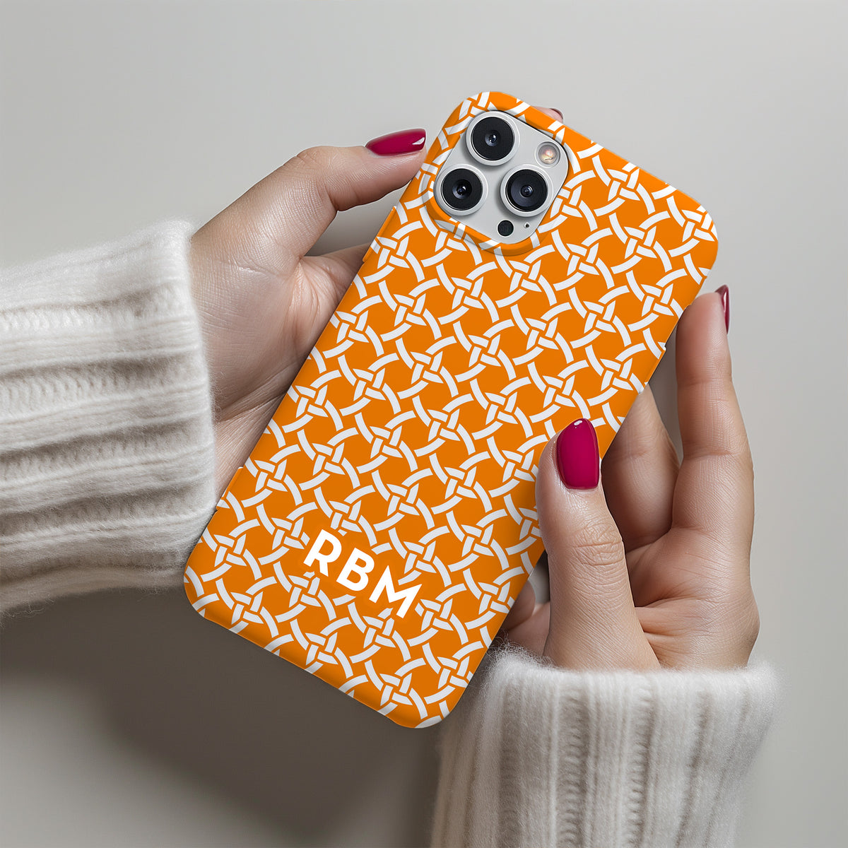 Personalizable orange and white interlocking rings phone case for Tennessee fans – a stylish and elegant way to showcase your Volunteer pride with a personalized touch!