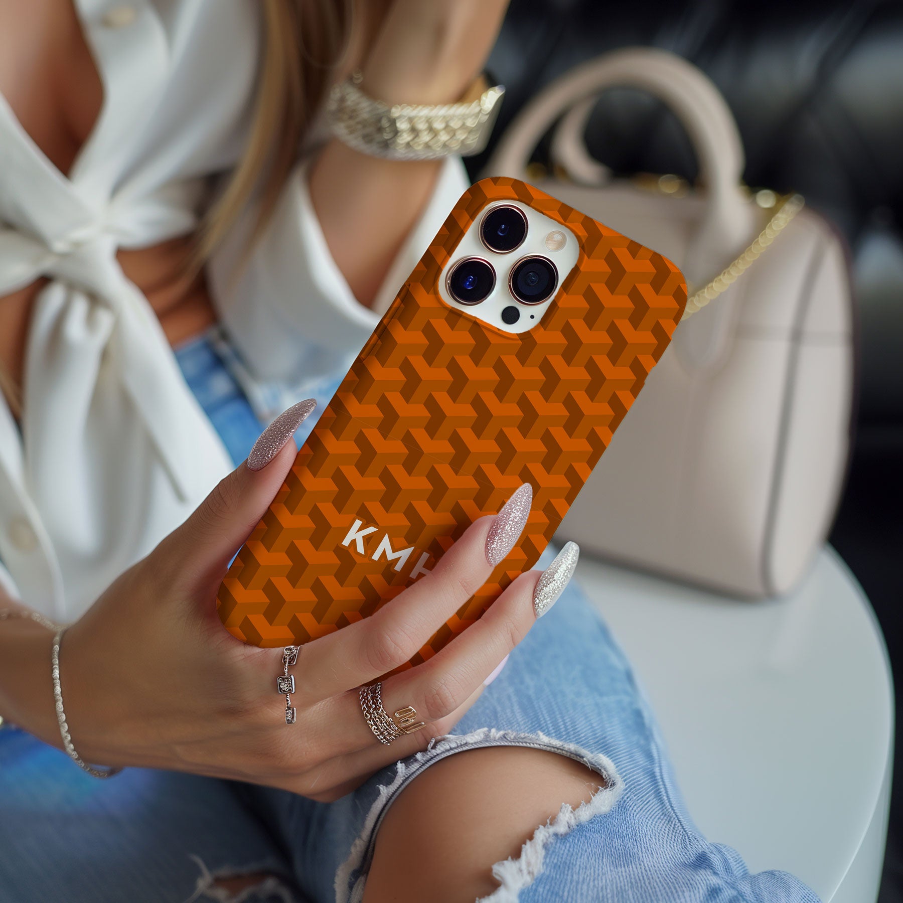 Personalizable burnt orange interlocking cubes phone case for Texas fans – a 3D geometric design that adds depth and a modern, sophisticated vibe to your phone.